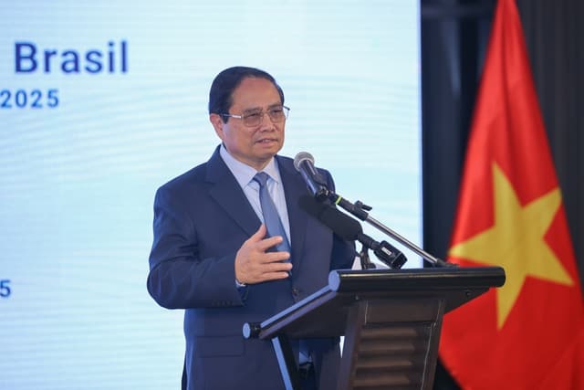 Prime Minister attends Viet Nam-Brazil Business Forum