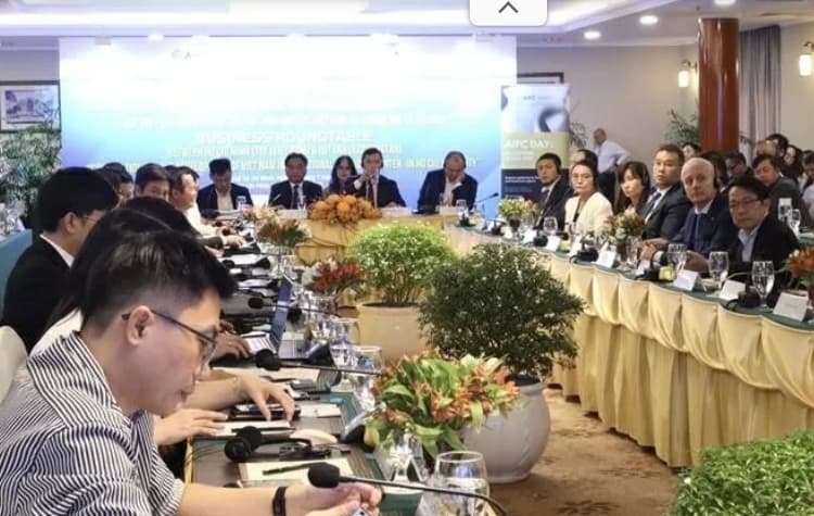 HCM City, Kazakhstan cooperate to develop Vietnam International Financial Centre: Roundtable
