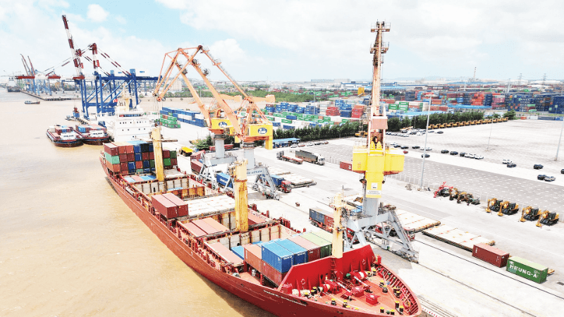Vietnamese logistics enterprises join the green transition race