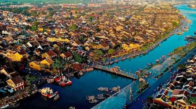 Hoi An earns spot among top global cities in World’s Best Awards 2025