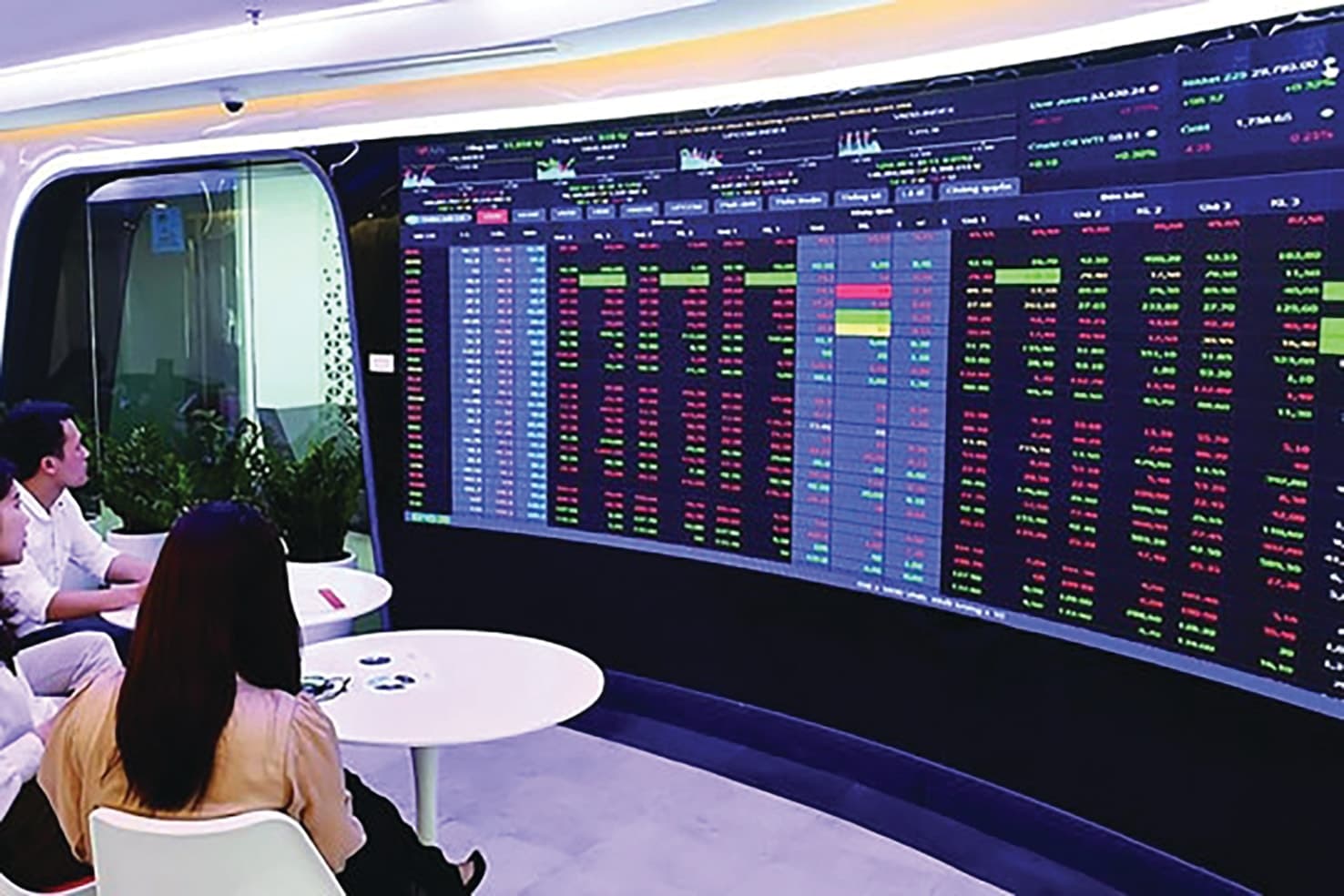 Vietnam stock market outlook for H2 2025: What’s behind the optimism?