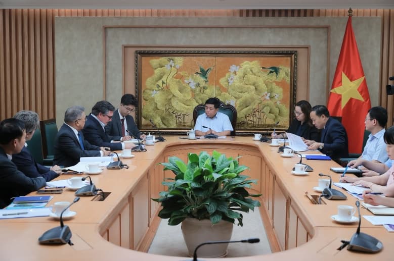 Philippine energy firm eyes Vietnam's power market