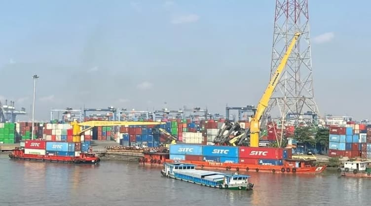 Vietnam gains trade surplus of 10.18 billion USD in the first seven months of 2025