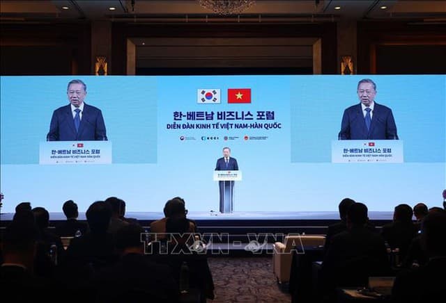 General Secretary To Lam attends Viet Nam-South Korea Business Forum in Seoul