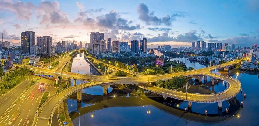Infrastructure proposals flood in under build-transfer model