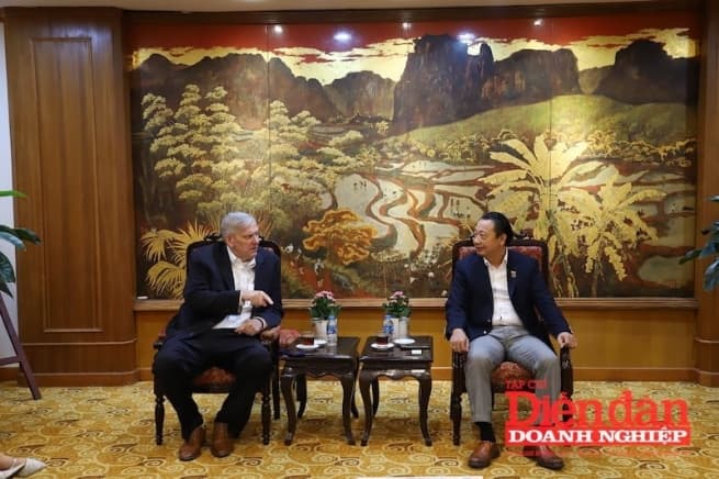 Vietnam, U.S. Bolster Economic Cooperation and Business Connectivity