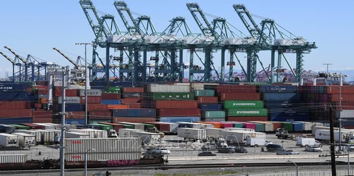 Major companies warn of damage from US tariff war