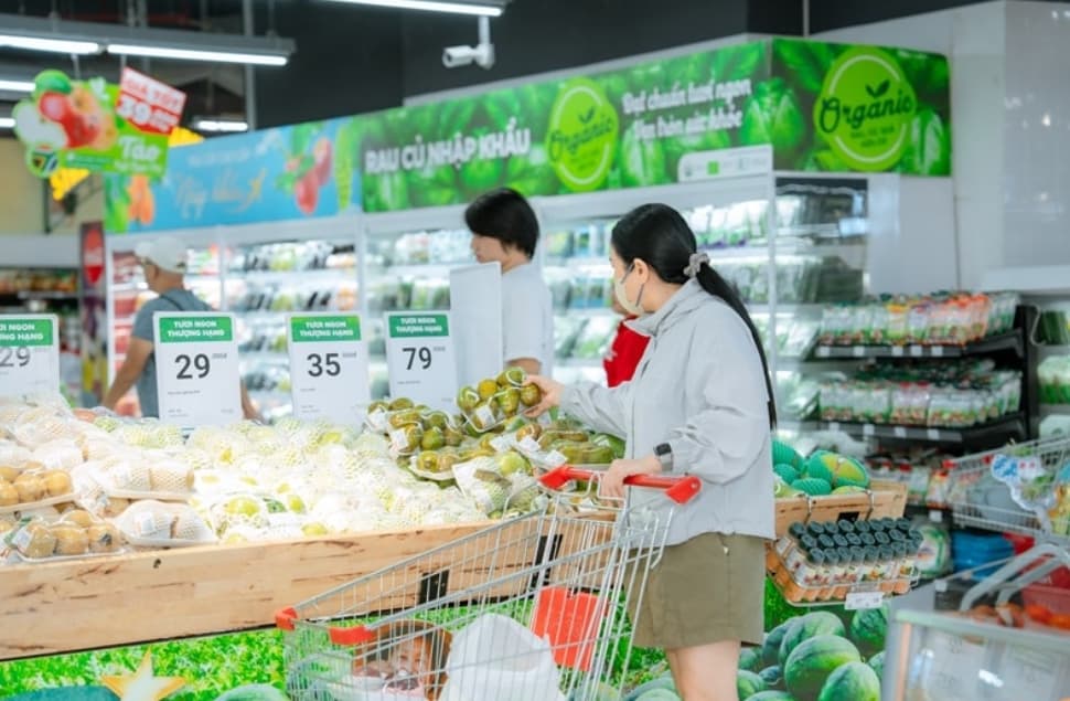 Vietnam’s consumer–retail giants open doors to foreign capital