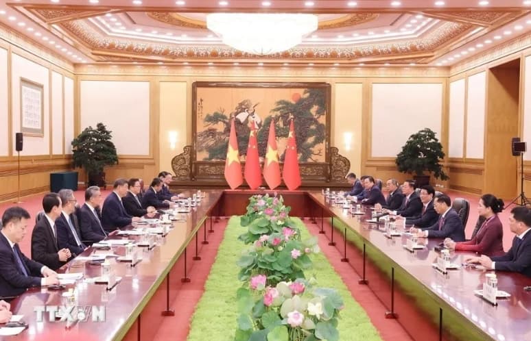Xi proposes boosting China–Vietnam railway cooperation