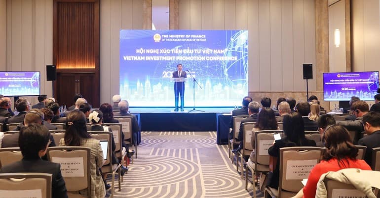 Viet Nam affirms investment appeal, expands cooperation with UK