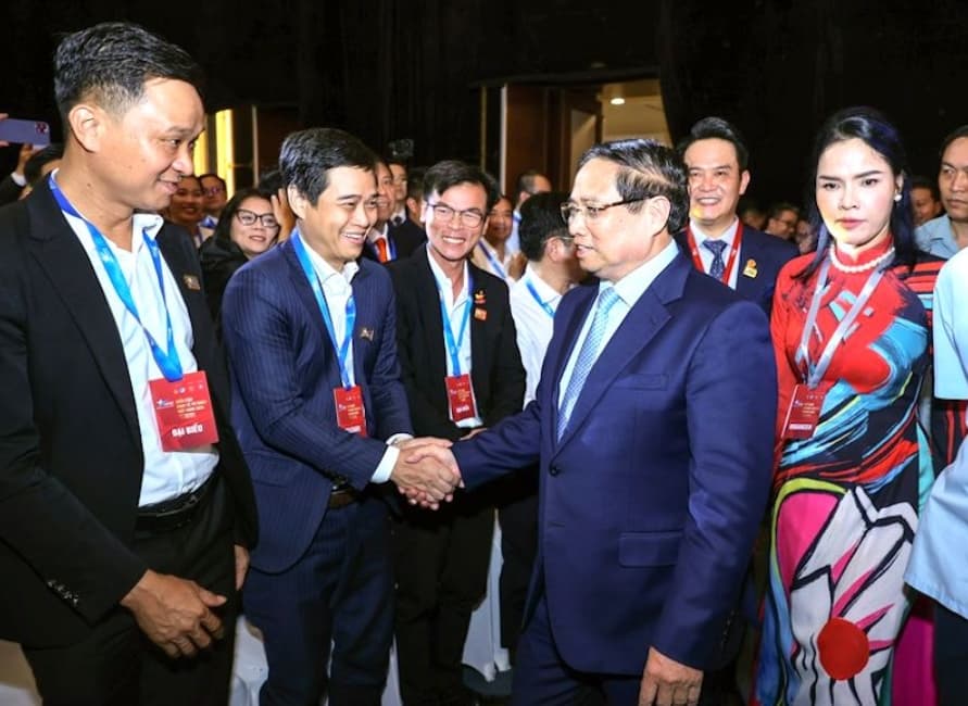Vietnam mulls 10,000 CEOs training program to boost private sector