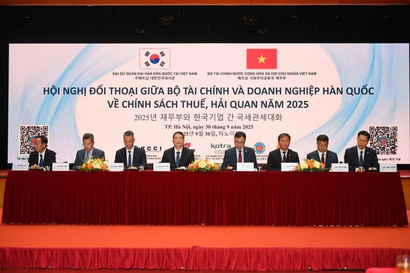 Finance Ministry holds dialogue with Korean businesses on tax, customs policies