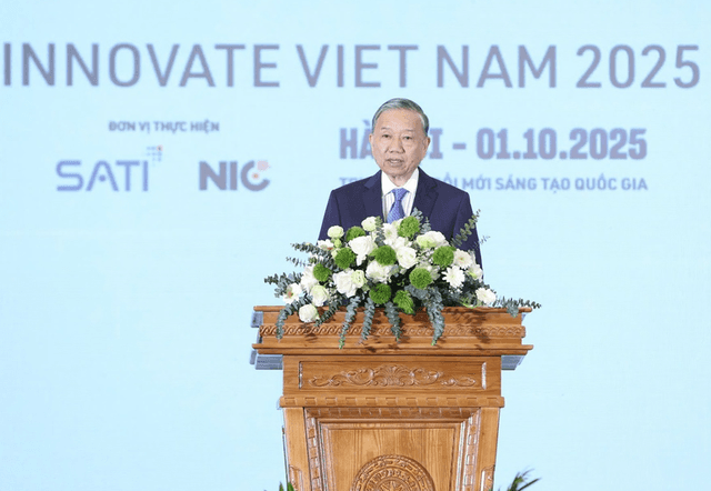 Viet Nam considers science, technology, innovation as main driving force: Party chief