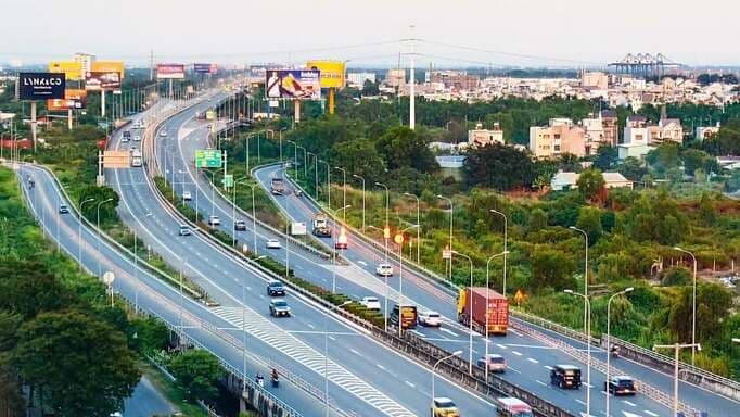 Challenges loom in connecting southern Vietnam hub HCMC to mega-airport Long Thanh