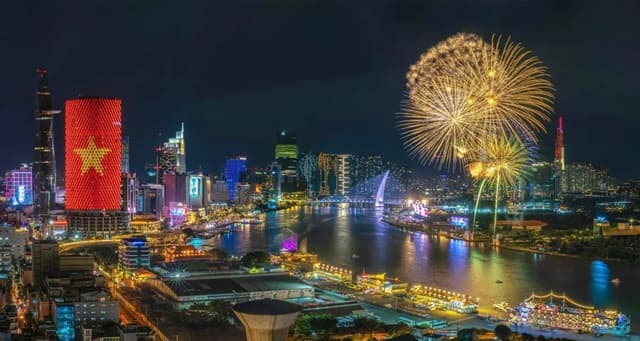 Lawmakers approve special mechanisms for HCM City