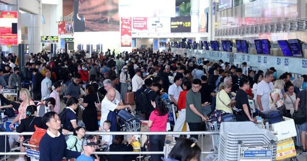 Noi Bai Airport logs record passenger traffic as Tet holiday concludes