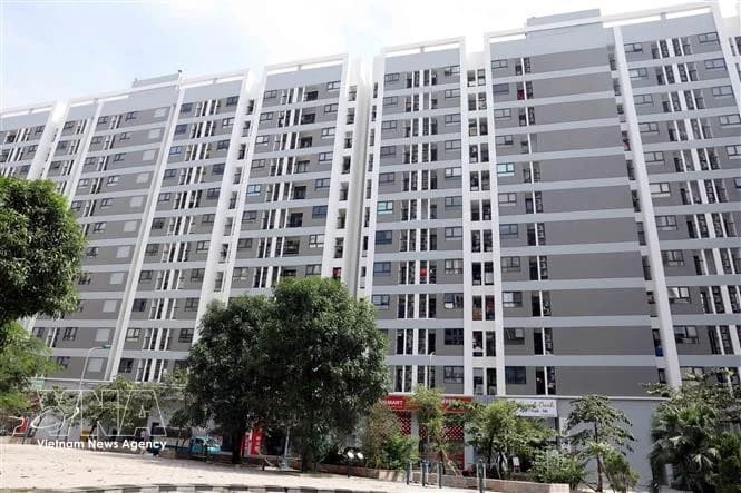 Commercial apartment supply shrinks, social housing gathers pace