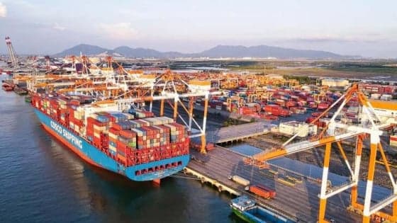 How trade deficit affecting Vietnam's foreign exchange flows, currency
