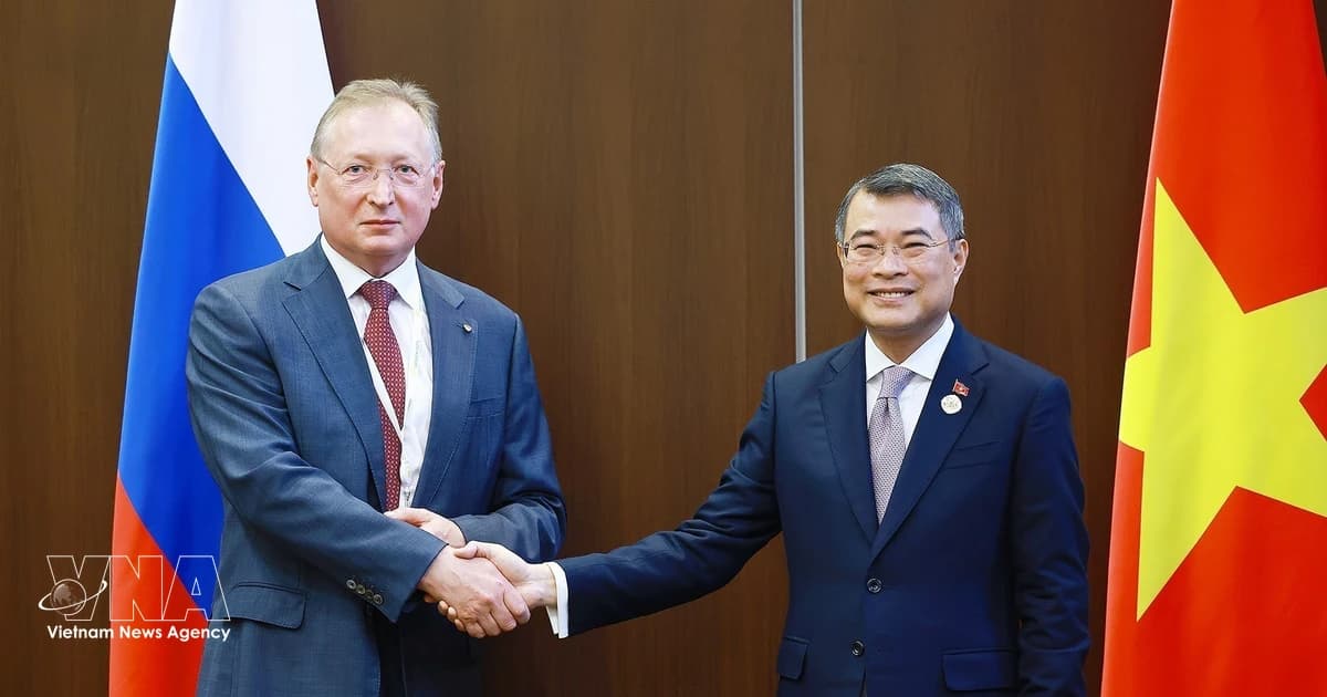 Prime Minister meets leaders of major Russian enterprises
