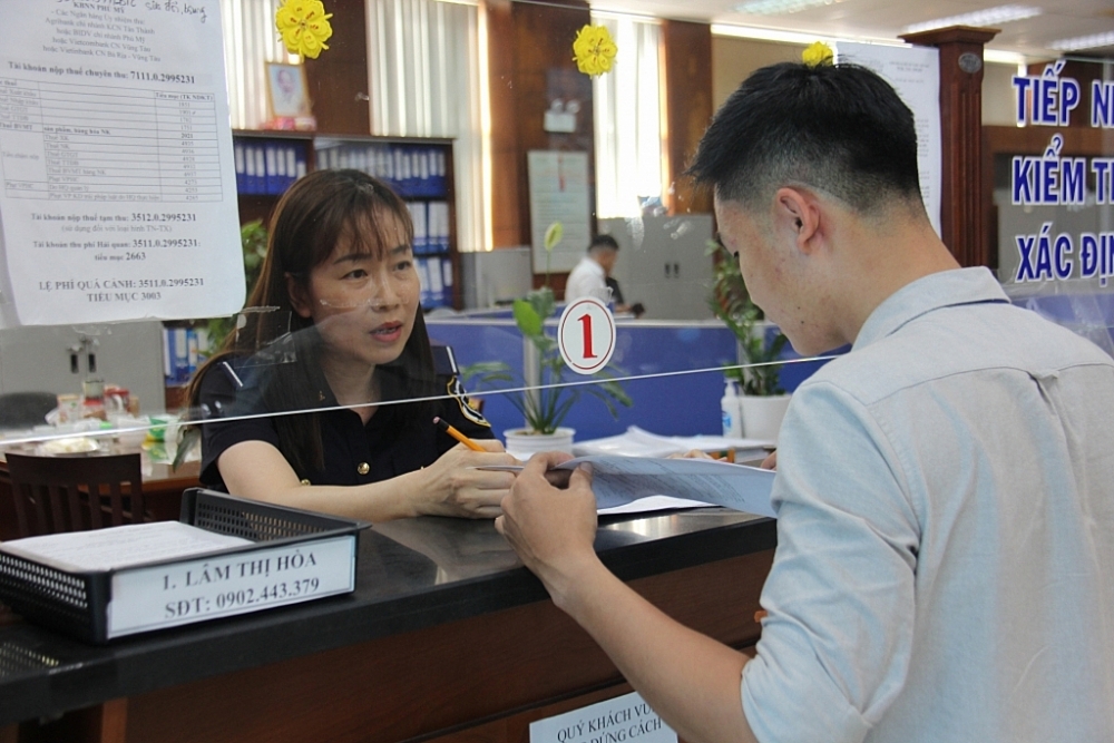 Ba Ria-Vung Tau Customs Department actively removes difficulties for ...