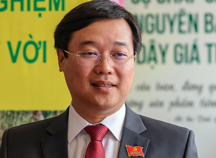 Vietnam appoints younger, more educated provincial Party honchos
