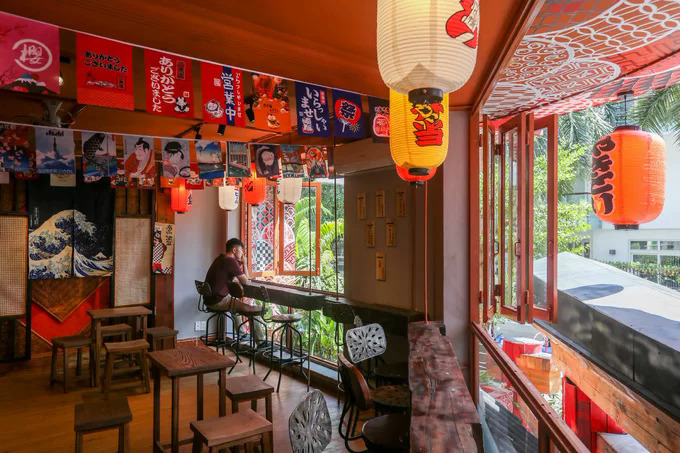 Japanese décor set a café apart in Saigon