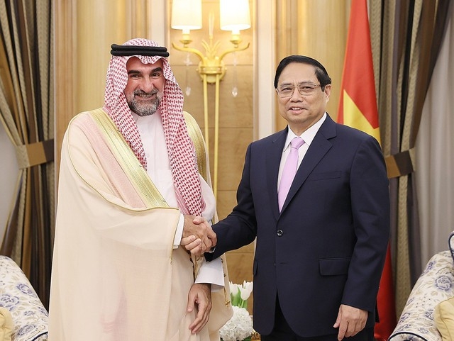 Prime Minister Calls On Saudi Funds To Diversify Investment In Viet Nam