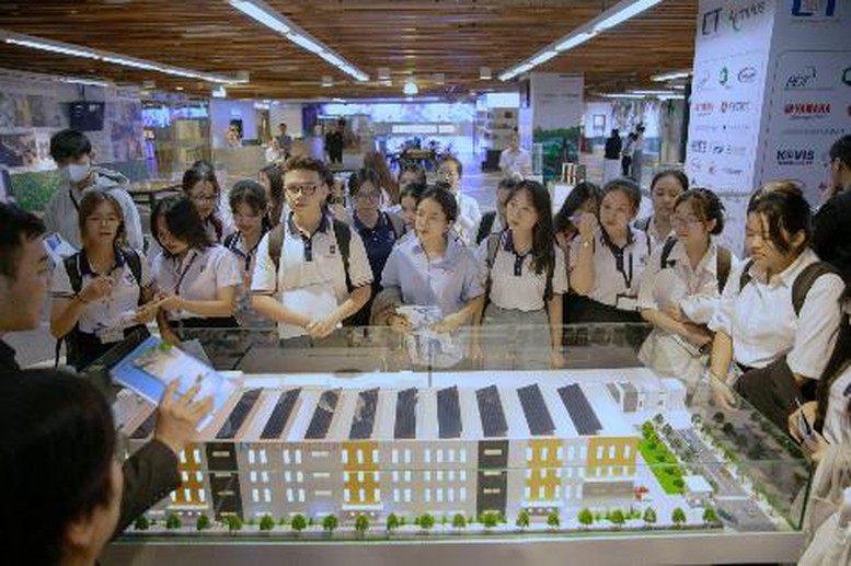 photo-1764297588818-17642975890801090945138